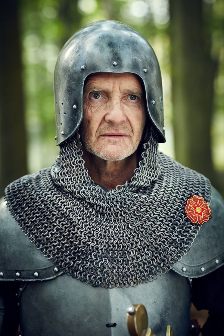 Anton Lesser