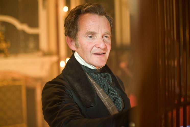 Anton Lesser