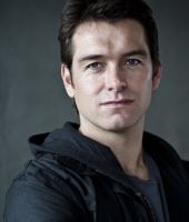 Antony Starr