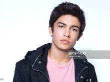 Aramis Knight