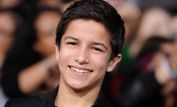 Aramis Knight