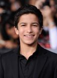 Aramis Knight