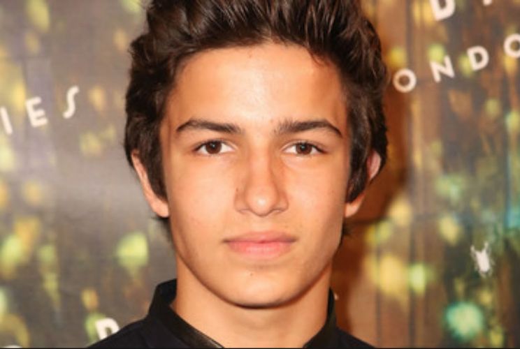 Aramis Knight