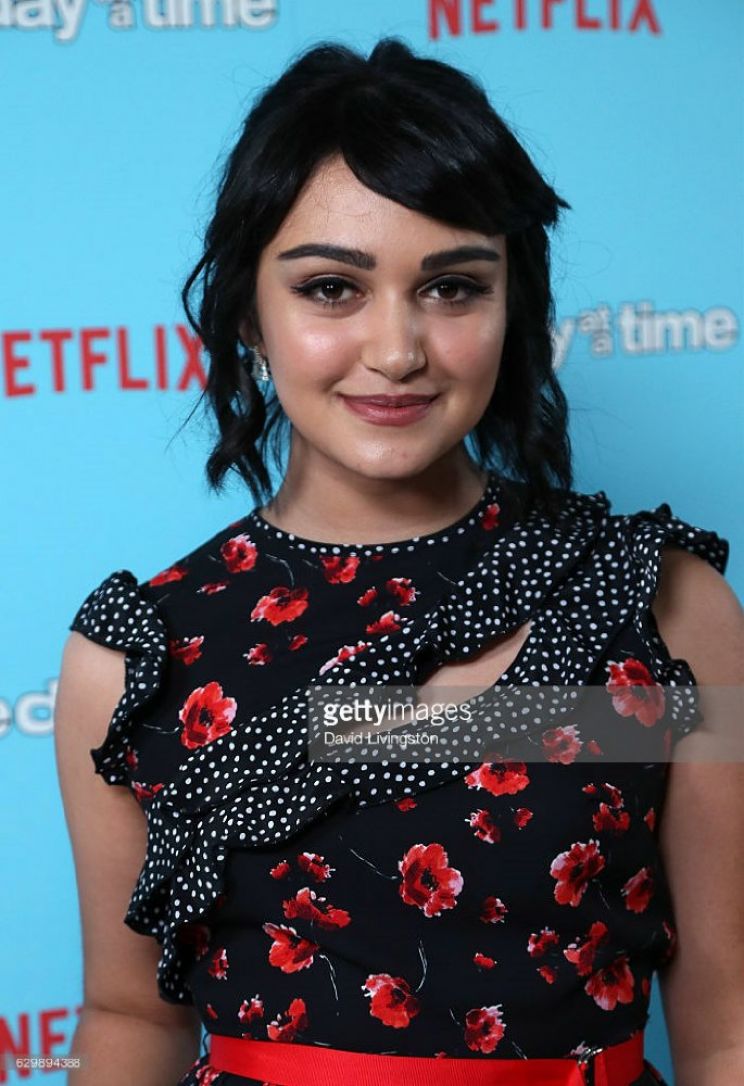 Ariela Barer