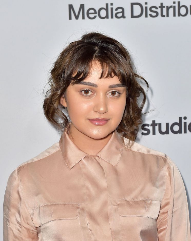 Ariela Barer