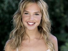 Arielle Kebbel