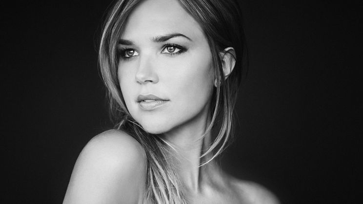 Arielle Kebbel