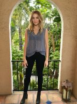 Arielle Vandenberg photo