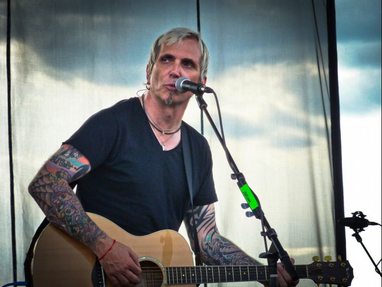 Art Alexakis