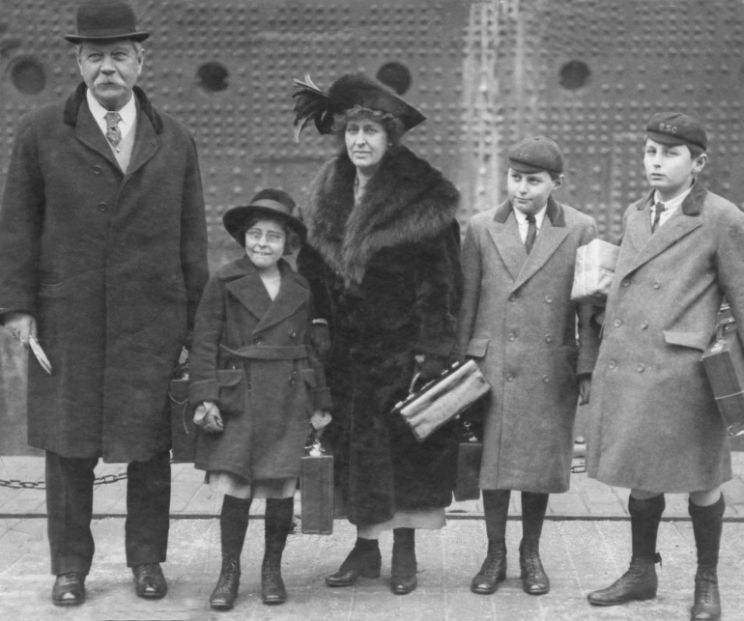 Arthur Conan Doyle