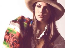 Ashley Callingbull #2183796 picture (Landscape Medium)