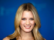 Ashley Hinshaw