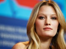 Ashley Hinshaw