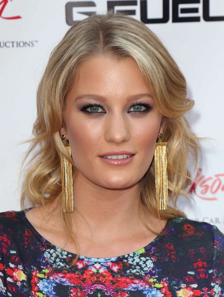 Ashley Hinshaw