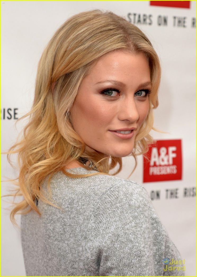 Ashley Hinshaw