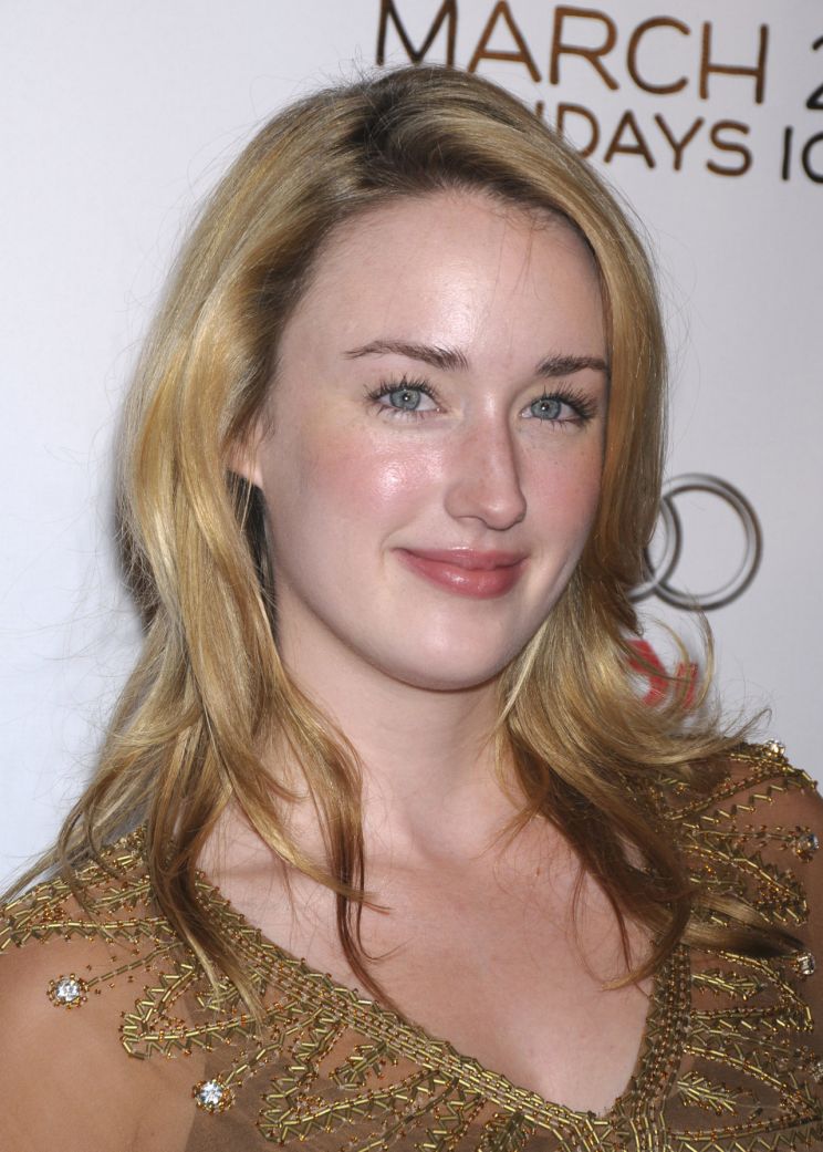 Pictures Of Ashley Johnson 