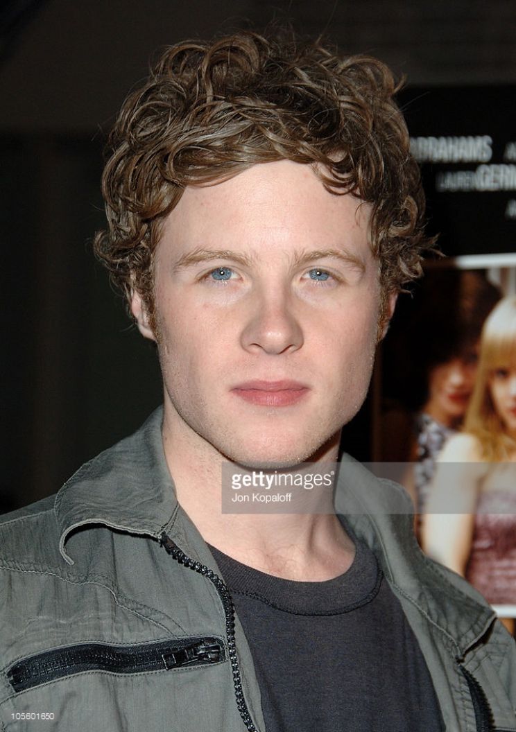 Ashton Holmes
