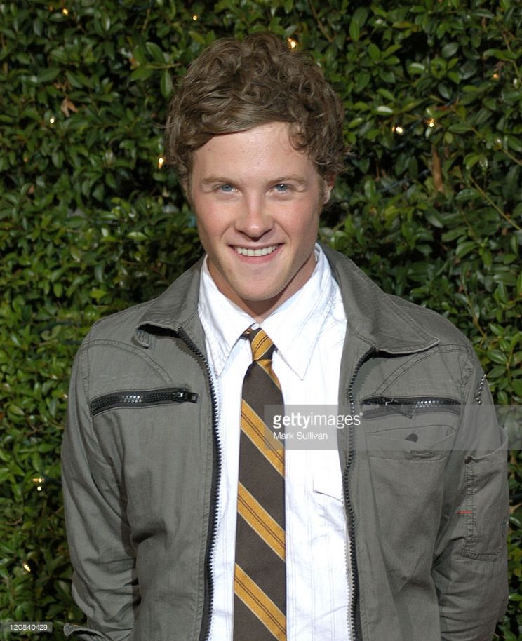 Ashton Holmes