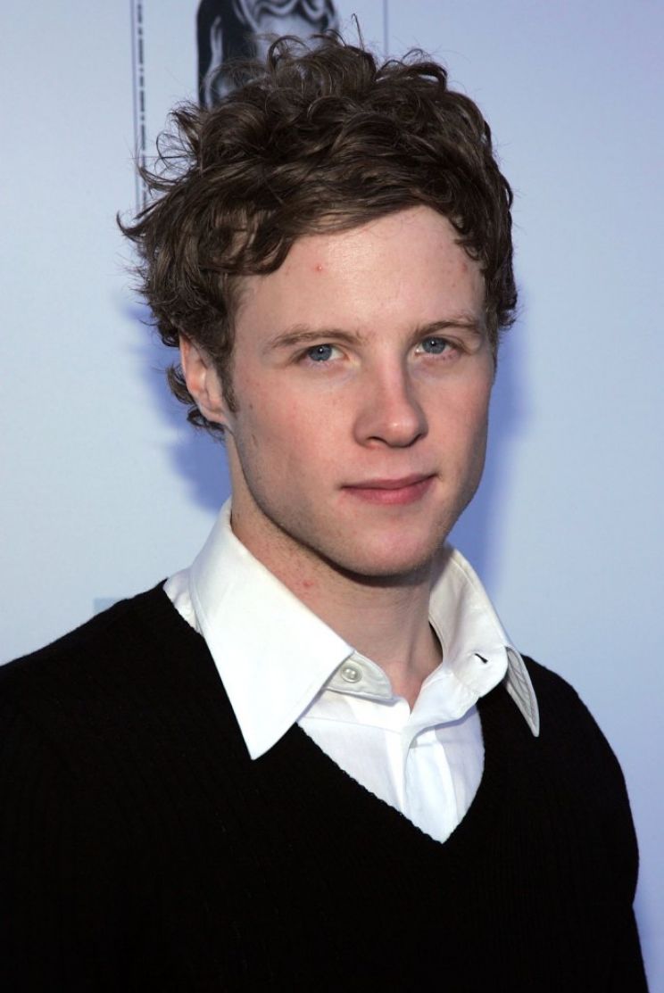 Ashton Holmes