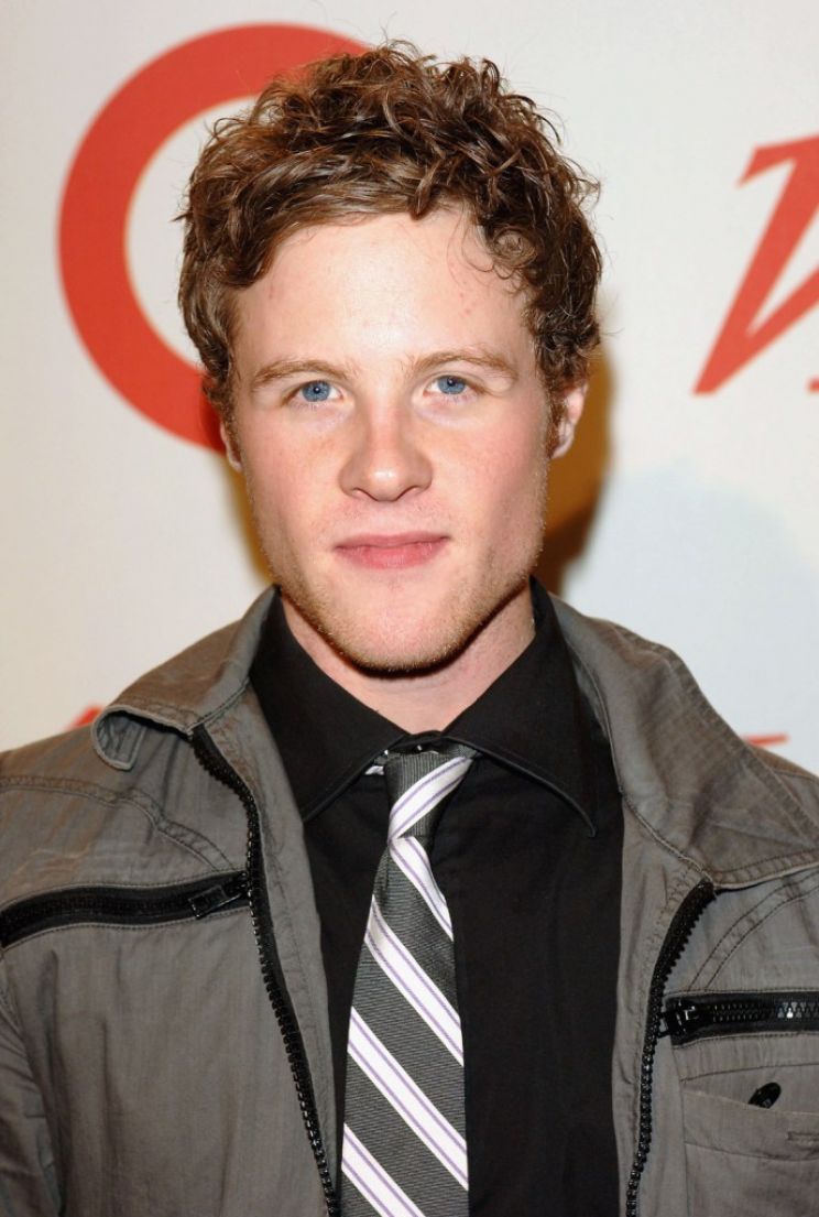Ashton Holmes