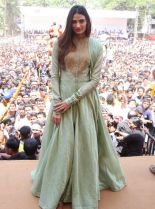 Athiya Shetty