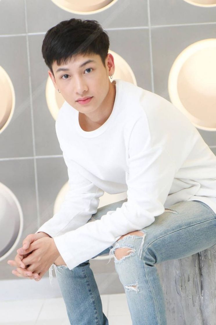 Atthaphan Poonsawas