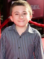 Atticus Shaffer #80077 picture (Portrait Medium)