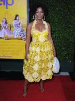 Aunjanue Ellis