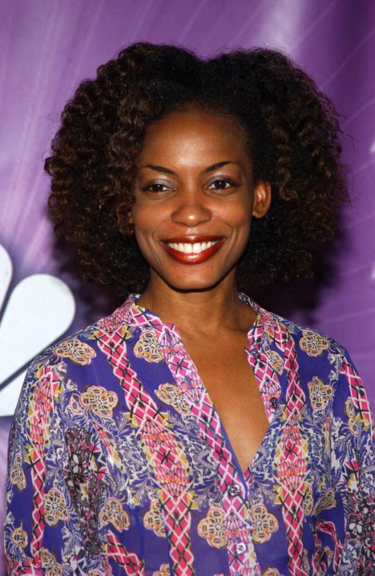 Aunjanue Ellis