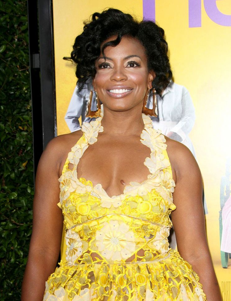 Aunjanue Ellis