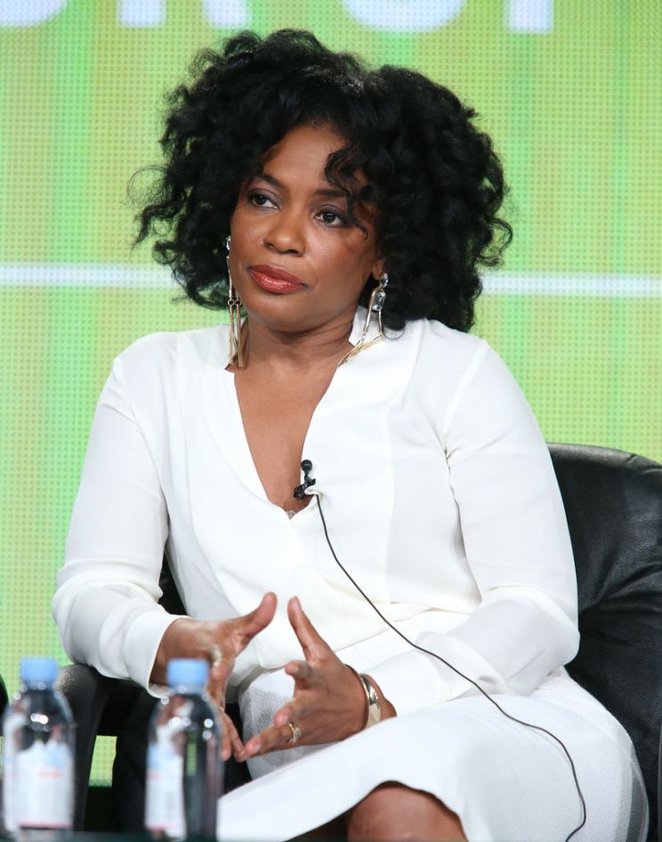 Aunjanue Ellis