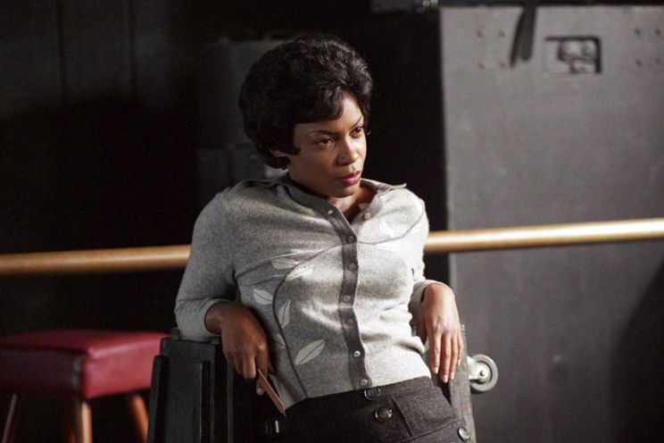 Aunjanue Ellis