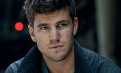 Austin Stowell