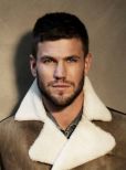 Austin Stowell