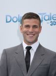 Austin Stowell