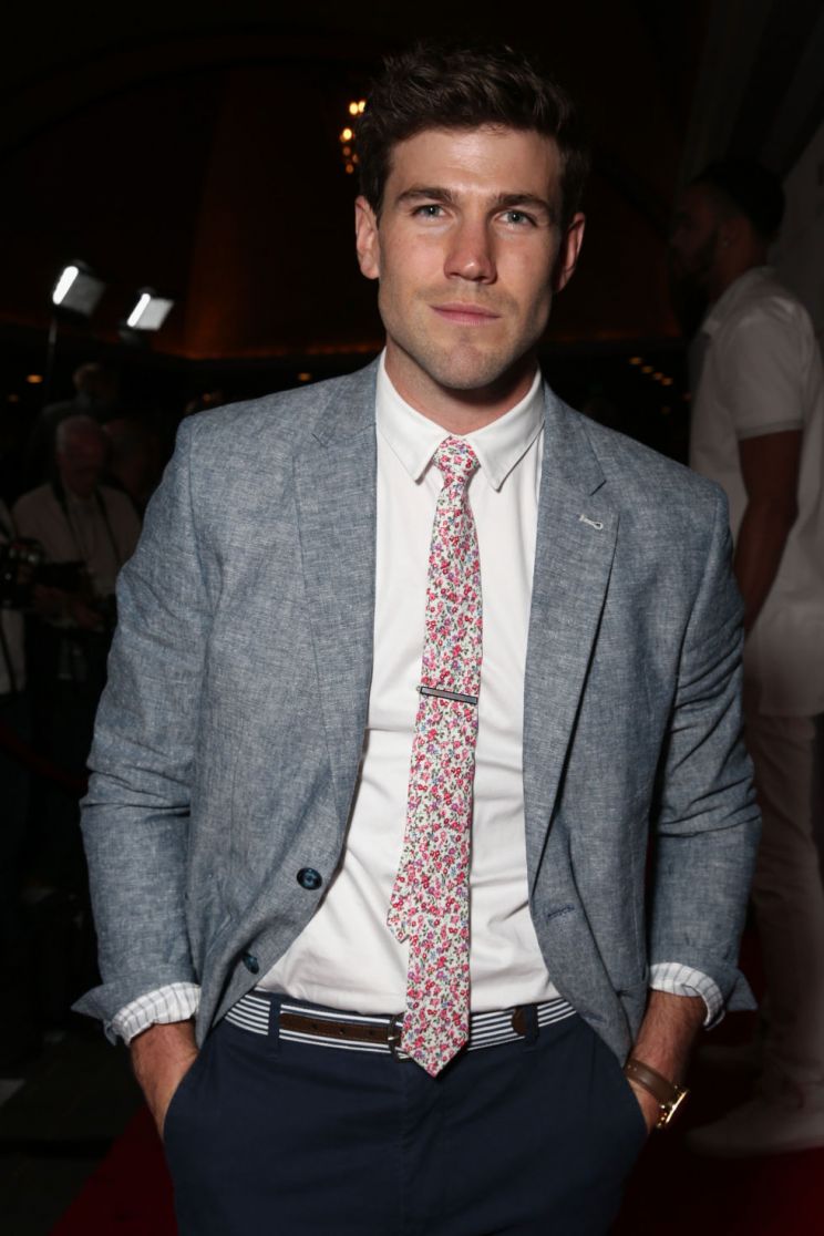 Austin Stowell