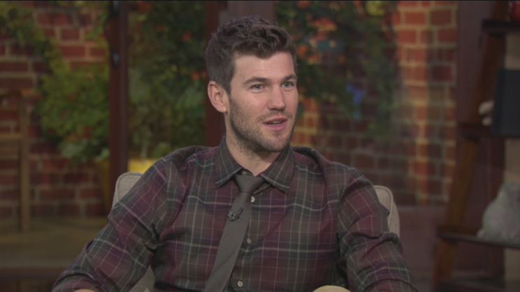 Austin Stowell