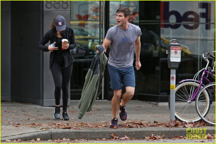 Austin Stowell