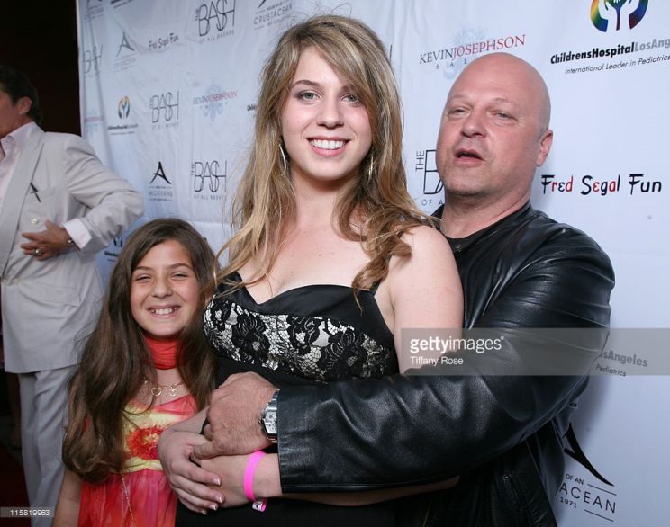 Autumn Chiklis