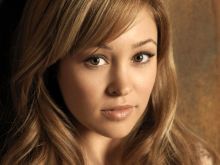 Autumn Reeser