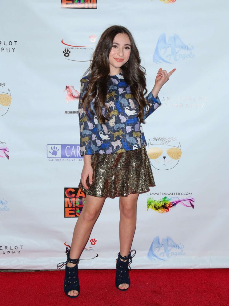 Ava Cantrell