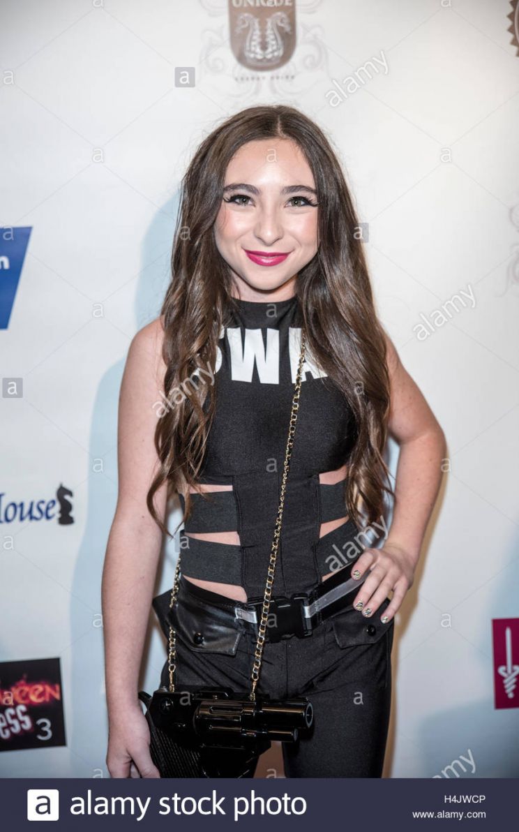 Ava Cantrell