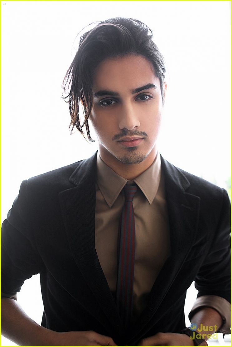 Avan Jogia