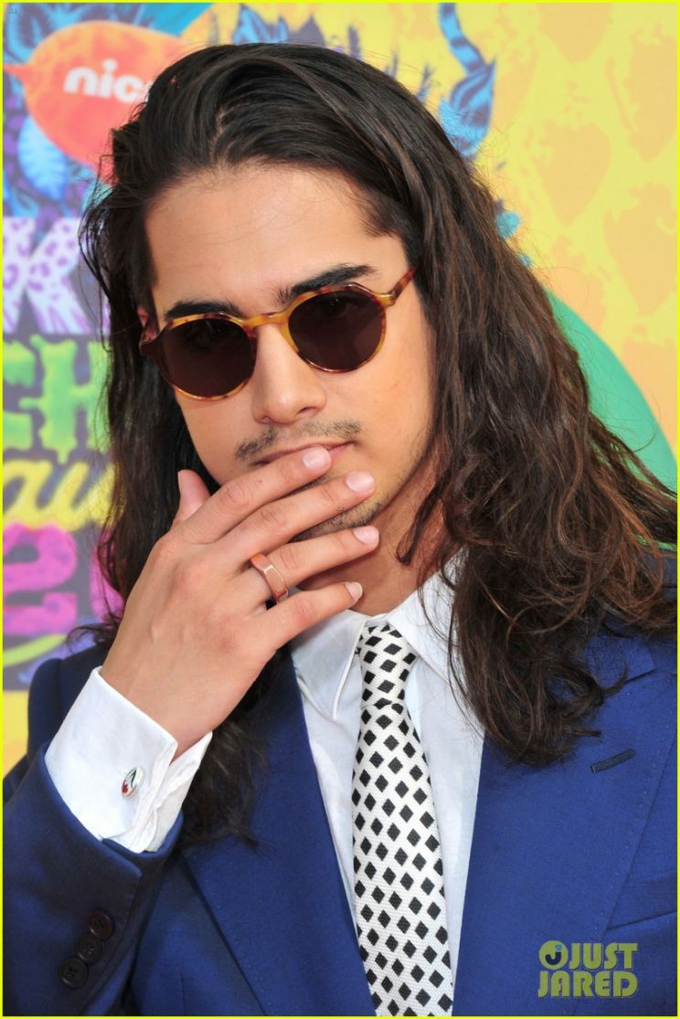 Avan Jogia