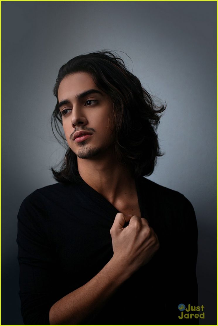 Avan Jogia