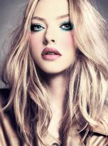 Avril Hall's Portrait Photos - Wall Of Celebrities