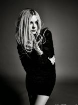 Avril Hall photo