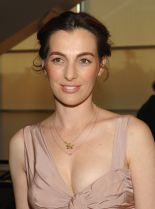 Ayelet Zurer