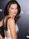 Ayelet Zurer