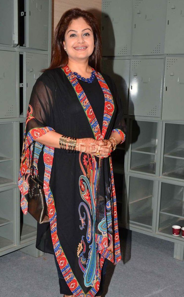 Ayesha Jhulka